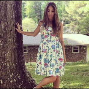 NWOT Annie Griffin Floral Dress Small